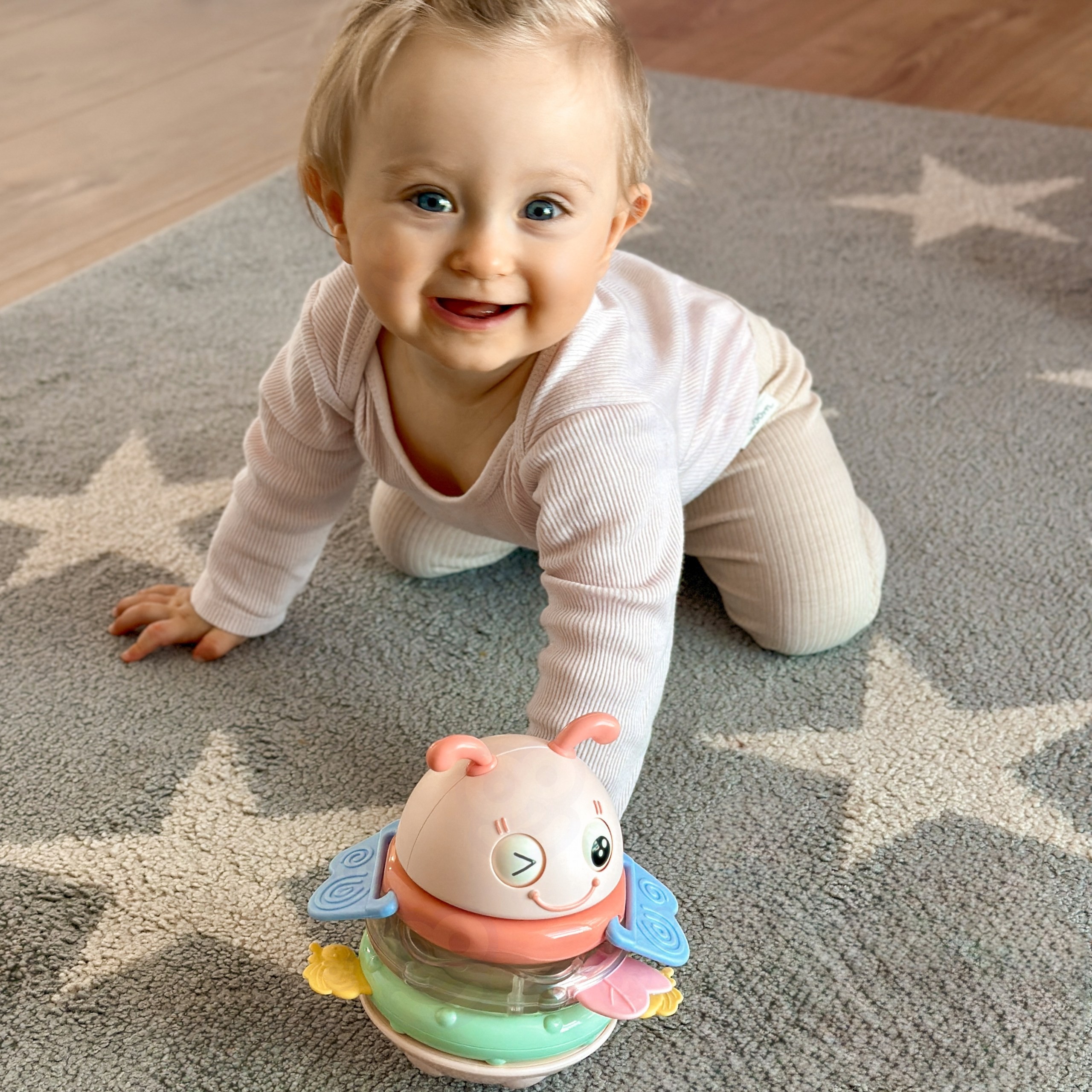 Woopie Baby Wańka Wstańka Różowa - Sensoryczna Grzechotka Gryzak 2w1 - obrazek 3