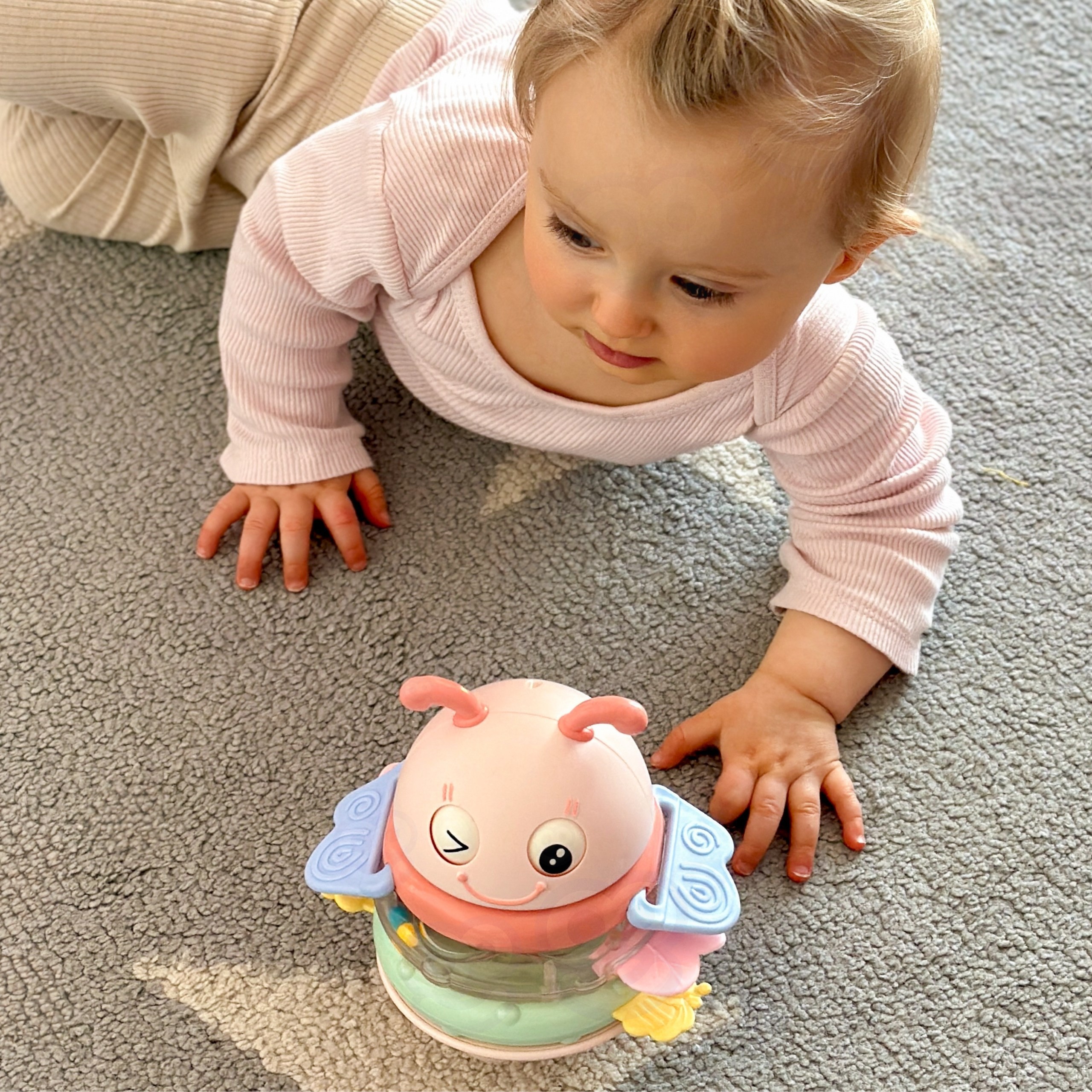Woopie Baby Wańka Wstańka Różowa - Sensoryczna Grzechotka Gryzak 2w1 - obrazek 4