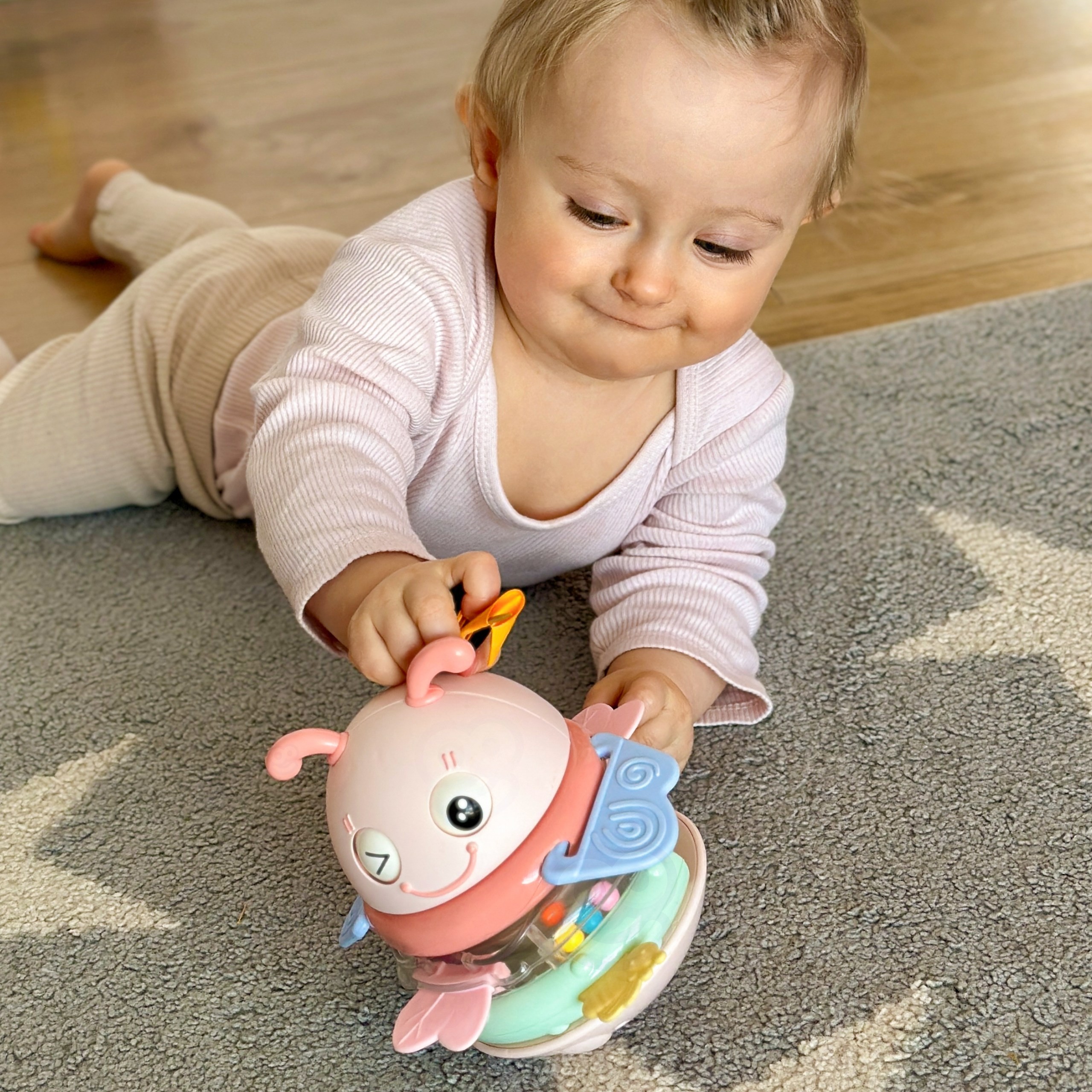 Woopie Baby Wańka Wstańka Różowa - Sensoryczna Grzechotka Gryzak 2w1 - obrazek 5